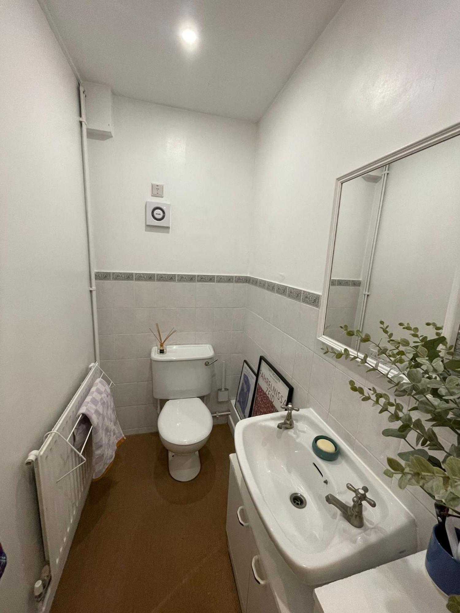 Cheltenham, Tivoli 1 Bedroom ภายนอก รูปภาพ